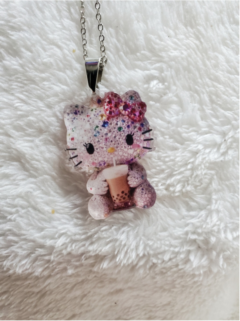 Hello Kitty loves ❤️ Boba Tea Pendant Necklace and bracelet set